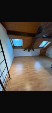 Foto - 2 Zimmer Dachgeschoßwohnung zur Miete in Roßdorf