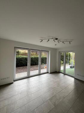 Foto - Provisionsfreie EG-Wohnung mit Garten & Carport 