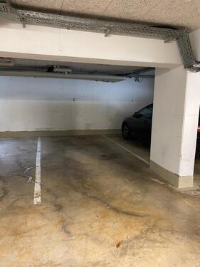 Foto - Tiefgaragen Stellplatz - 70,00 EUR Miete,