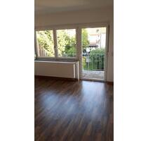 3 Zimmer Wohnung, Küche, Bad in Straubing Asamstrasse