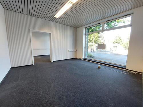 Foto - Attraktive Bürofläche mit optimaler Sichtbarkeit in zentraler Lage