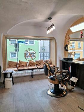 Foto - Ladenfläche o. Cafè in Neustadt WN für Friseur, Kosmetik, uvm.