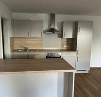 Attraktive 2-Raum-Wohnung direkt am Markt in Zwönitz (08297)