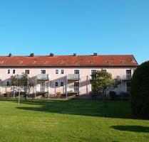 NEU! Frisch renoviert! Erdgeschoss 3-Zimmer-Wohnung. Nur langfristig. - Wiesau Kornthan