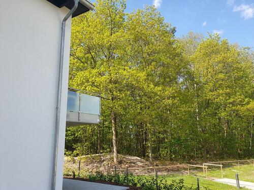 Foto - Neubau mit großem Balkon ins Grüne - Großzügige 3-Zimmer-Wohnung