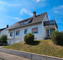 Zweifamilienhaus mit Garten in Grebenstein - provisionsfrei!