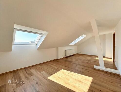 Foto - 1 Zimmer Dachgeschoßwohnung zur Miete in Wuppertal