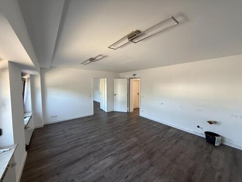 Foto - Werkstatt, Lagerhallen und Büros in Marl zu vermieten