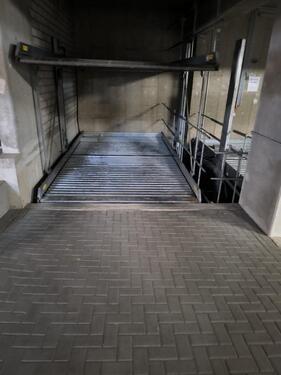 Foto - Tiefgaragenstellplatz: 51145 Köln, Schubertstraße 58-58a