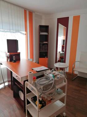 Foto - Fußpflege und Kosmetiksalon zu vermieten