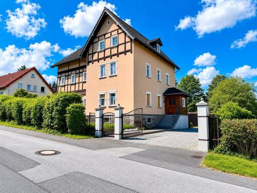 Foto - Großzügiges Haus mit riesigem Grundstück und viel Potenzial!