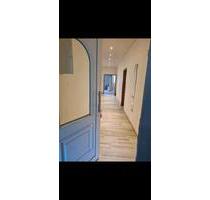 Eigentumswohnung zu verkaufen 4 Zimmer Wohnung+ 4 Abstellrâume. - Korbach