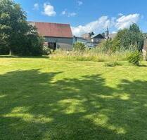 Haus mit Fachwerkscheune von 1761 | 1.450 m² Grundstück - Breidenbach