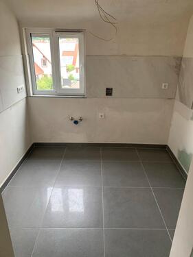 Foto - Kleine 4 ZW, DG, neu saniert in Großheubach