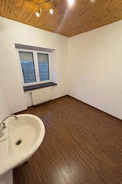 Foto - KOSMETIKRAUM - 350,00&nbsp;EUR Kaltmiete, ca.&nbsp; 1,00&nbsp;m&sup2;