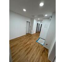 Große Wohnung 4 ZKB und Gästebad HWR und Balkon - Merenberg