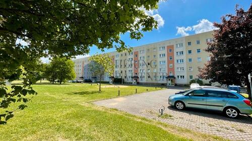 Foto - 3- Zimmer- Etagenwohnung im 3. OG mit Balkon!