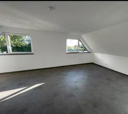 Foto - Einfach einziehen: SINGLE-Wohnung im 1. OG mit Terrasse