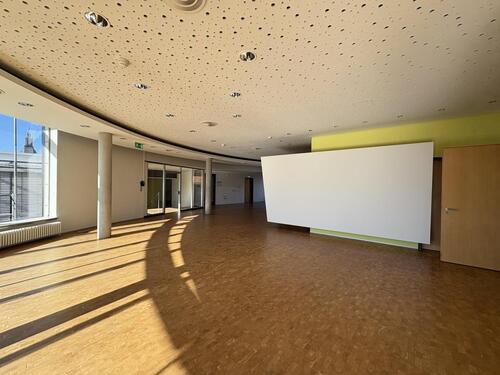 Foto - Viel Platz für Ihr Gewerbe! - Sonnige Gewerbefläche in Zwickau