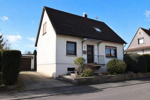 Foto - Gepflegtes Einfamilienhaus in Saarlouis – ruhige Wohnlage
