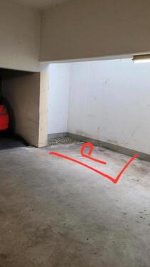 Foto - Motorrad Abstellplatz Parkplatz überwintern