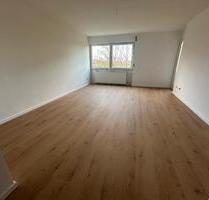 Kernsanierte und leerstehende 2-ZKB mit Balkon in FT-Stadt - Frankenthal (Pfalz)