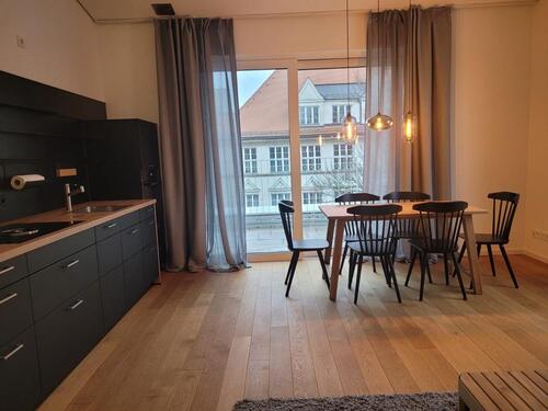Foto - Penthouse mit Dachterrasse – voll möbliert - ab sofort