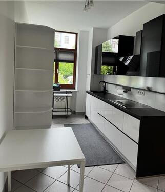 Foto - Moderne möblierte 2-Zimmer-Wohnung mit Balkon, Stellplatz & WLAN