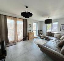 Moderne 3 Zimmer 120qm Wohnung auf eigener Etage, Terrasse, Klima - Bergheim Ahe