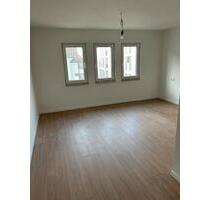 Moderne DG-Wohnung 3 Zimmer mit FBHZ Erstbezug nach Sanierung - Neckarsulm