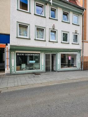 Foto - 70qm Laden mit 60qm Wohnung - 2.900,00 EUR Kaltmiete,