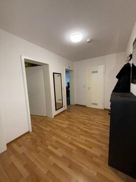 Foto - 3 Zimmer Wohnung - 750,00 EUR Kaltmiete, ca.  73,00 m²