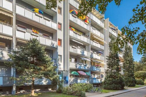 Foto - Wir sanieren für Sie: 2-Zimmerwohnung mit Balkon im 1.Obergeschoß!