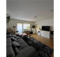 Helle 2ZKB Wohnung mit großem Balkon ins Grüne! - Saarbrücken Dudweiler