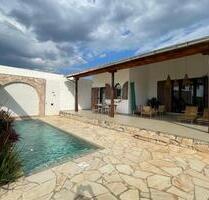 Privates Paradies mit Pool auf 1.500 m² - Nueva Colombia Paraguay - Berlin Tempelhof-Schöneberg