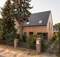 Neubau-Einfamilienhaus mit Garten in Alt-Hohenschönhausen - Berlin Lichtenberg