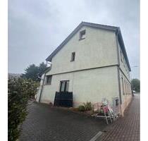 Ein Zuhause aus zwei Wohnungen: Ein-Zweifamilienhaus mit Garten - Wutha-Farnroda