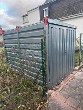 Foto - Motorrad Garage Container Lager