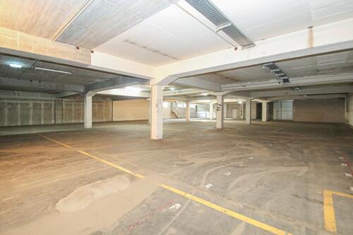 Foto - Nur 5 Minuten bis zur A46 - 3.080,00&nbsp;EUR Kaltmiete, ca.&nbsp; 2,80&nbsp;m&sup2;