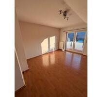 Helle 2-Zimmer Wohnung mit Balkon in Eppingen