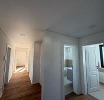 4-Zimmer Wohnung in Altdorf, Balkon, EBK, Garage & Stlp.,Erstbez. - Landshut Landshut-West