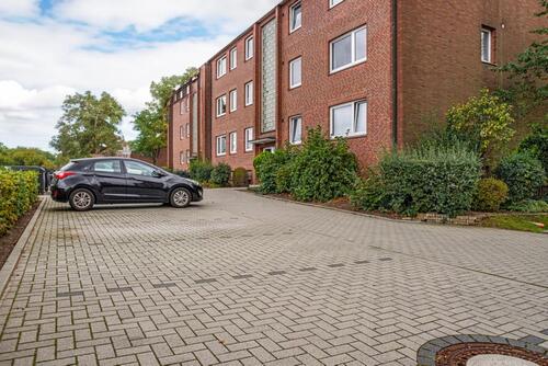 Foto - PKW Stellplatz - 50,00 EUR Miete,