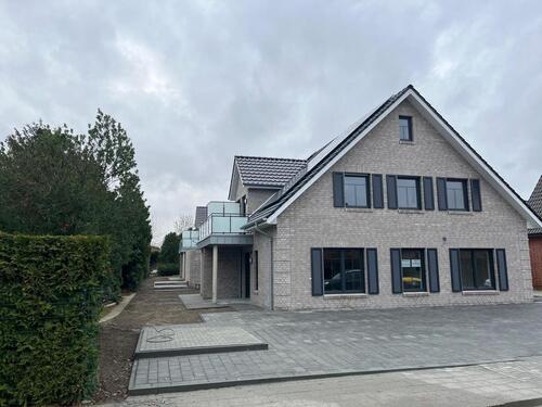 Foto - Tolle EG-Whg. mit eigenem Zugang, Garten, Geräteraum + Stellplatz