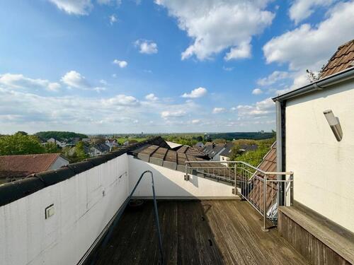Foto - 2-Zimmer-Dachgeschosswohnung mit Dachterrasse – Wohnen über den Dächern von Bochum-Stiepel