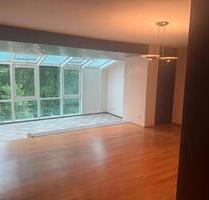 City Wohnung - 1.100,00&nbsp;EUR Kaltmiete, ca.&nbsp; 140,00&nbsp;m&sup2; in Remscheid (PLZ: 42853)