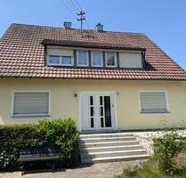 Helle 3-Zimmer-EG-Whng., 90qm, EBK, Geiselwind OT, ab sofort