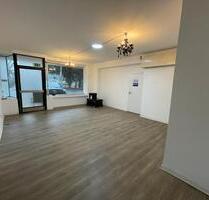 Ladenlokal - 900,00&nbsp;EUR Kaltmiete, ca.&nbsp; 52,00&nbsp;m&sup2; in Gladbeck (PLZ: 45964)