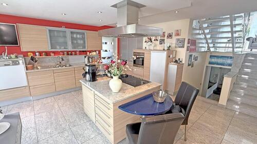 Foto - 7.5 Zimmer Einfamilienhaus zum Kaufen in Geldersheim