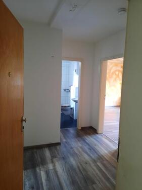 Foto - Sanierte und renovierte 2 - Zimmer - Wohnung mit Balkon