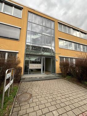 Foto - Attraktive Büroflächen *direkt vom Eigentümer* in Frankfurt-Niedereschbach